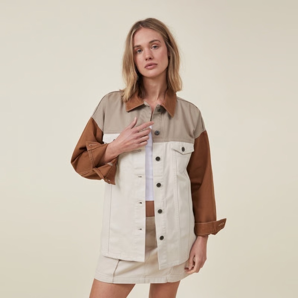 NWT Cotton On Cream and Brown Oversized Lightweight Jean Jacket XS/SMALL